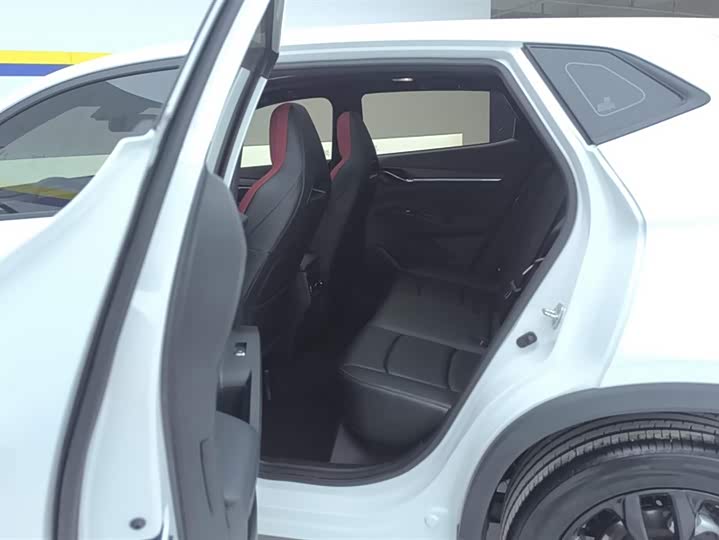 Фото 11 - Changan X5 Plus