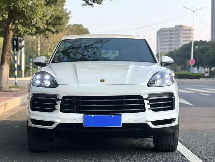 Фото 2 - Porsche Cayenne