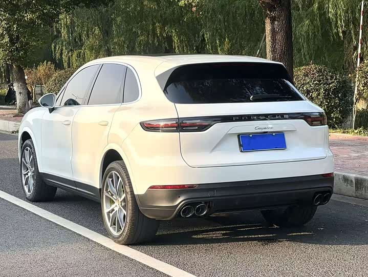 Фото 4 - Porsche Cayenne