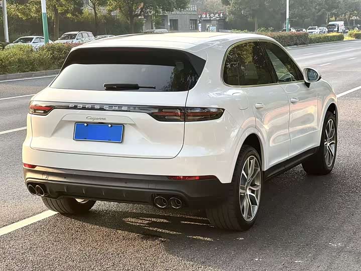 Фото 6 - Porsche Cayenne
