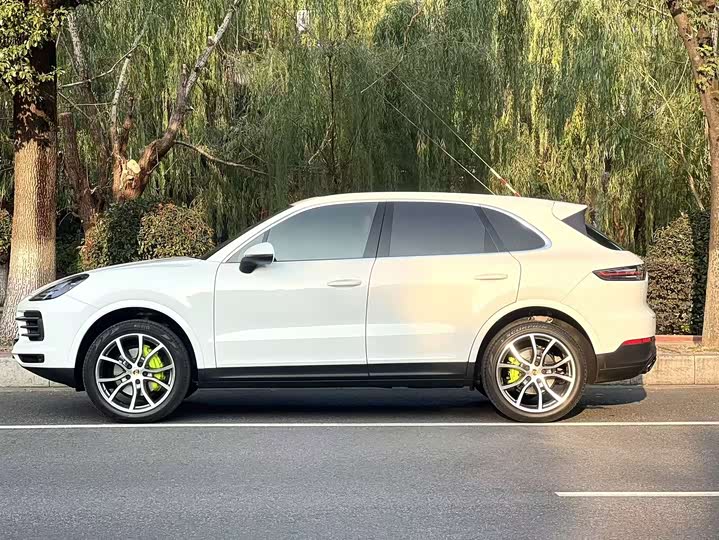 Фото 7 - Porsche Cayenne