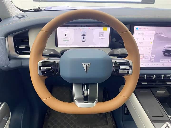 Фото 11 - Changan Deepal G318