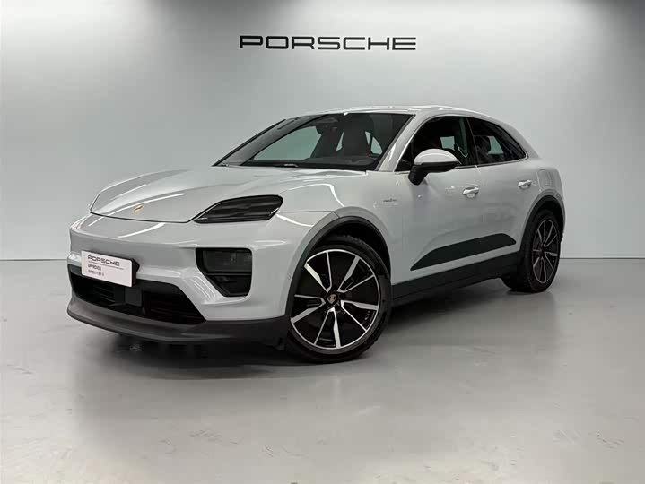 Фото 1 - Porsche Macan EV