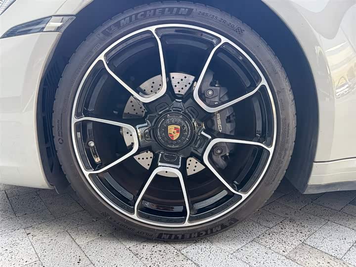 Фото 16 - Porsche 911