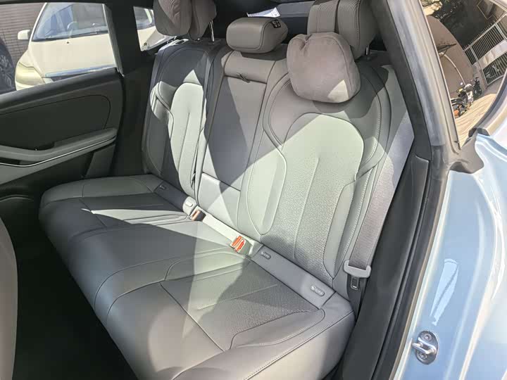 Фото 11 - Nio ET5