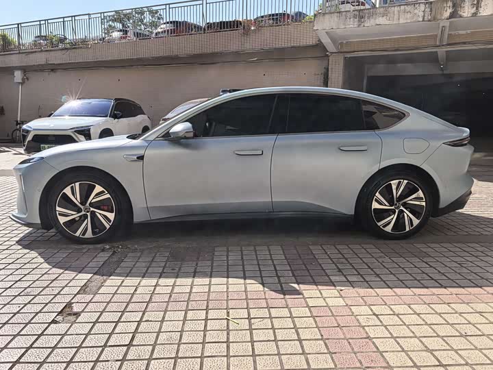 Фото 6 - Nio ET5