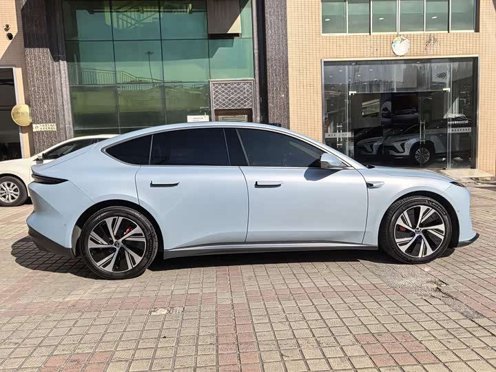 Фото 7 - Nio ET5