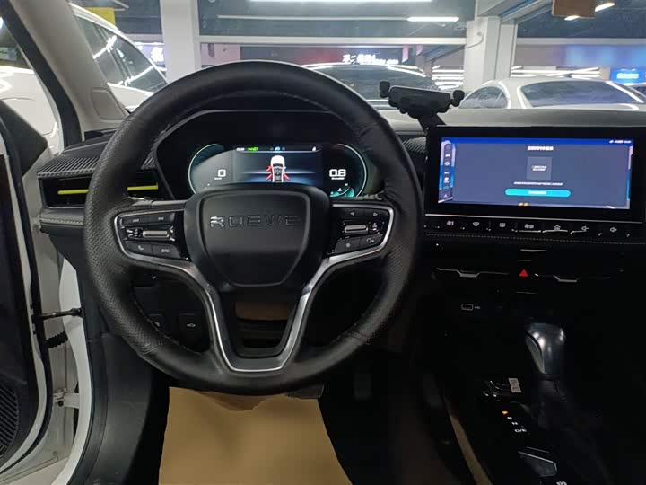 Фото 10 - Roewe i5