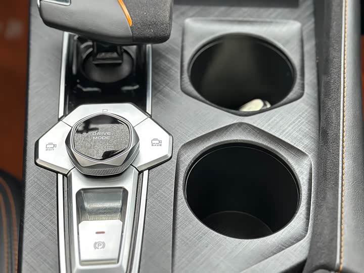 Фото 14 - Changan UNI-V