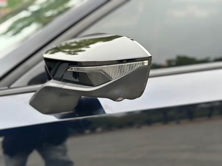 Фото 20 - Changan UNI-V