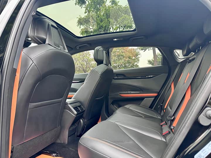 Фото 5 - Changan UNI-V