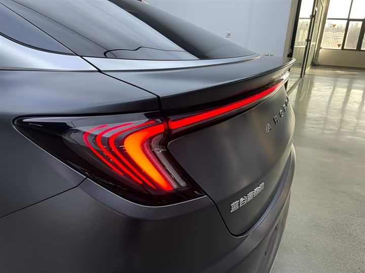 Фото 32 - BAIC Arcfox Alpha S