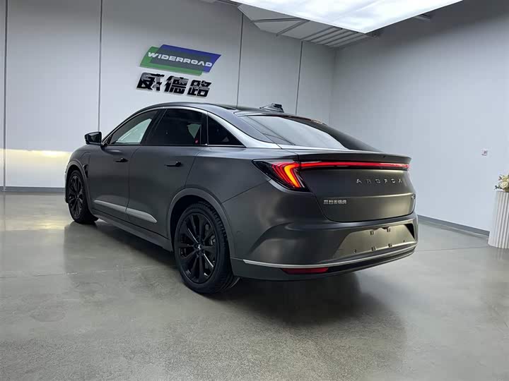 Фото 6 - BAIC Arcfox Alpha S