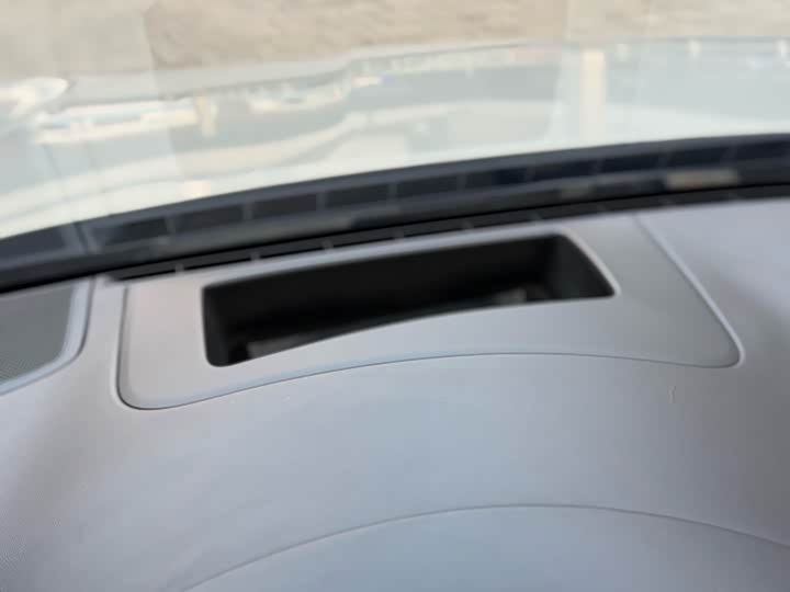 Фото 10 - Porsche Cayenne Hybrid