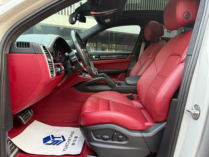 Фото 6 - Porsche Cayenne Hybrid