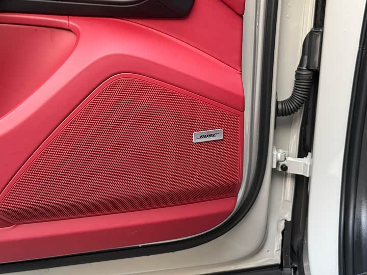 Фото 8 - Porsche Cayenne Hybrid