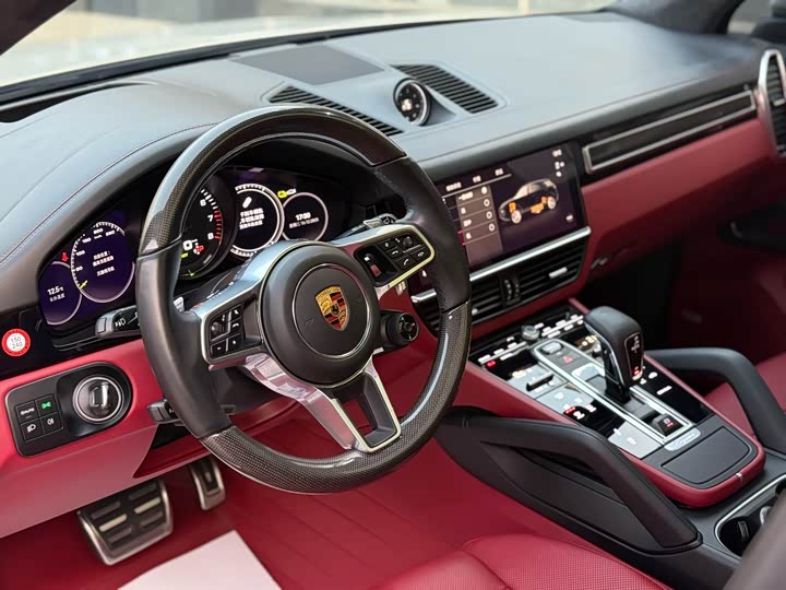 Фото 9 - Porsche Cayenne Hybrid