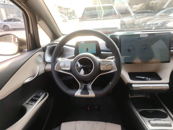 Фото 11 - BYD Dolphin