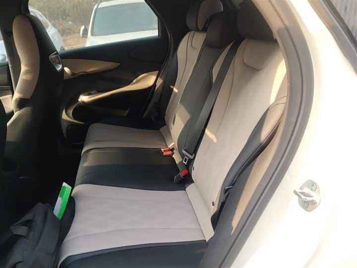 Фото 17 - BYD Dolphin