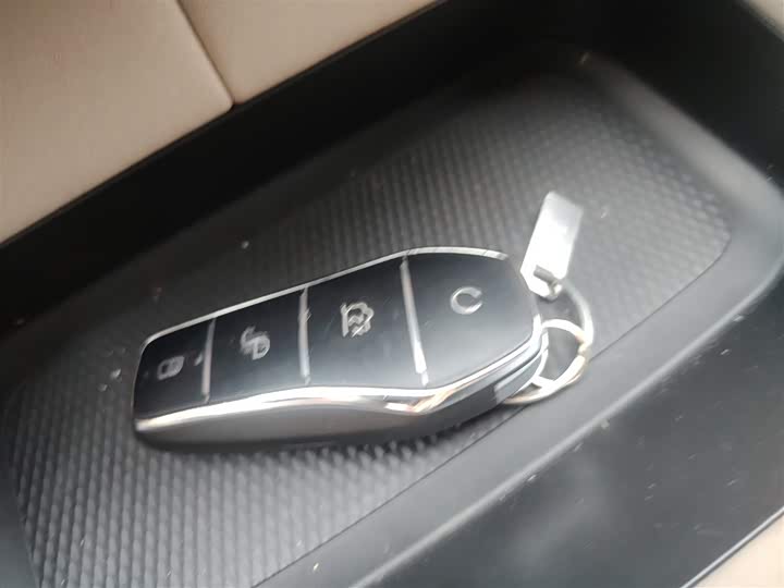 Фото 9 - BYD Dolphin