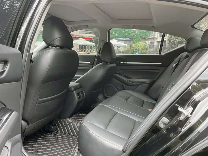 Фото 6 - Nissan Teana