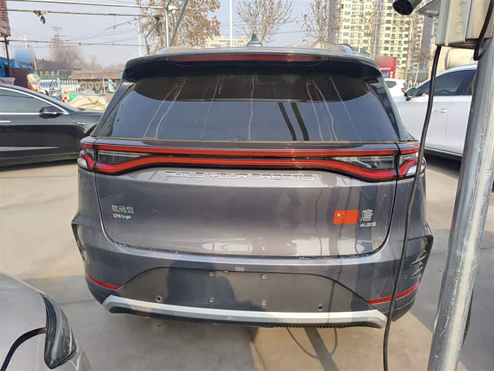 Фото 6 - BYD Tang Hybrid/EV