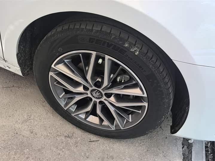 Фото 6 - BYD Qin Plus