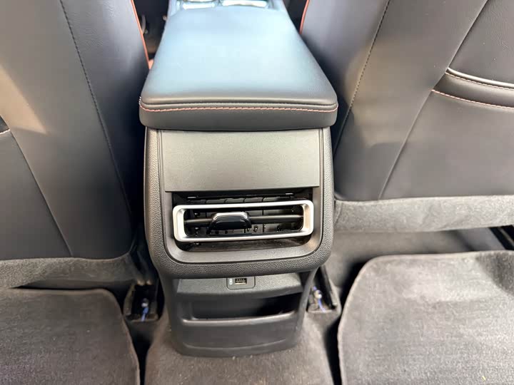 Фото 14 - Changan Eado Plus