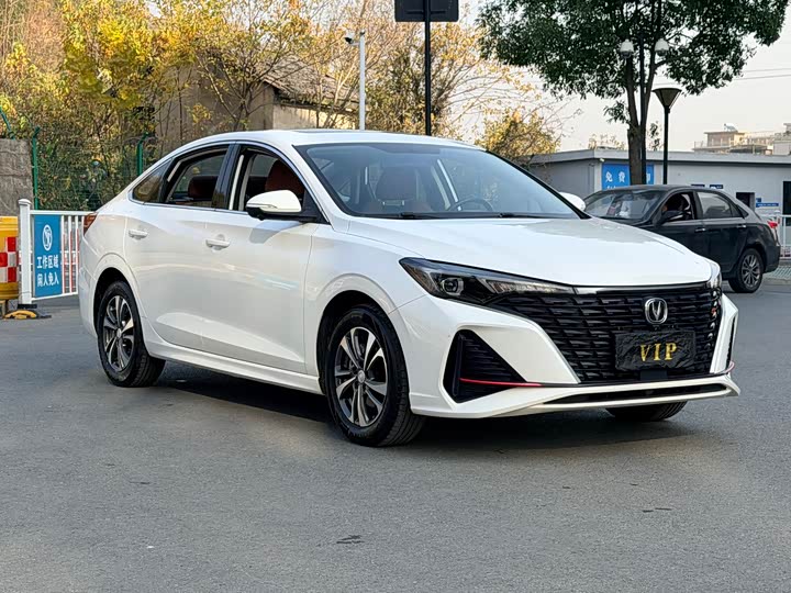 Фото 3 - Changan Eado Plus