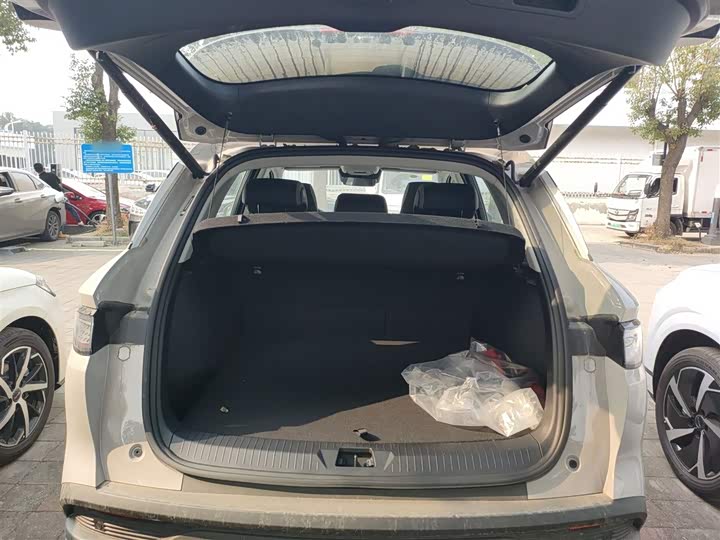 Фото 19 - BYD Sea Lion 05 DM-i Hybrid