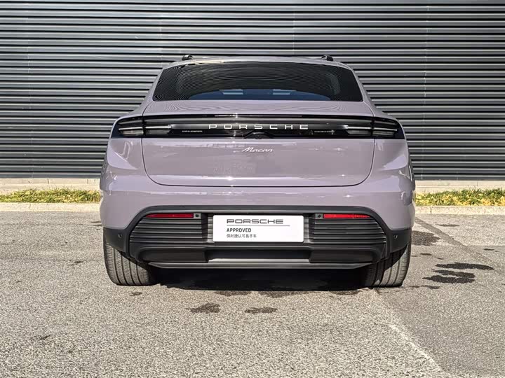 Фото 4 - Porsche Macan EV