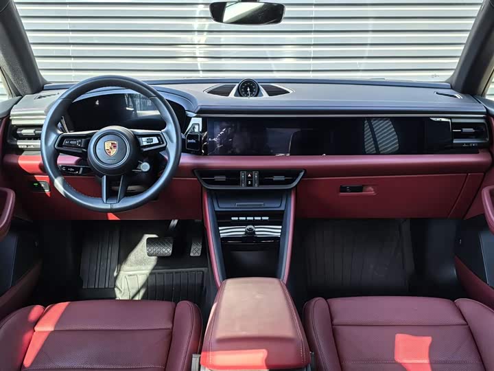 Фото 9 - Porsche Macan EV