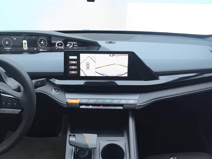 Фото 13 - Changan UNI-V