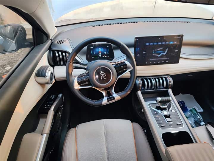 Фото 11 - BYD Yuan Plus