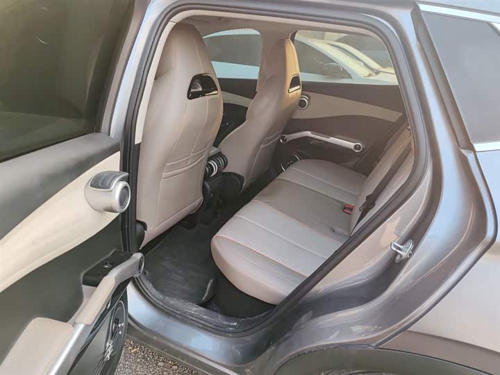 Фото 17 - BYD Yuan Plus