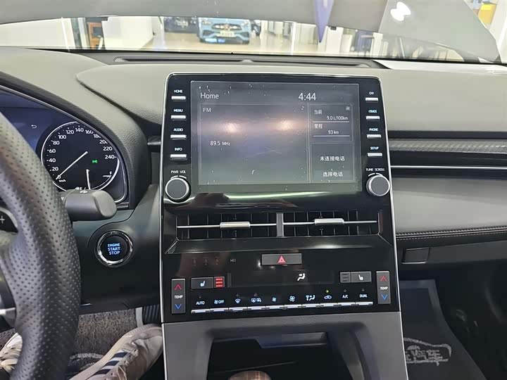 Фото 13 - Toyota Avalon