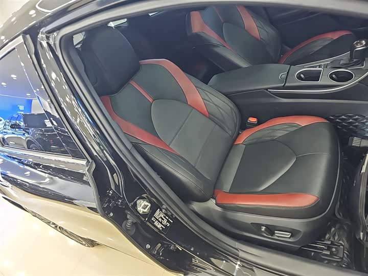 Фото 25 - Toyota Avalon