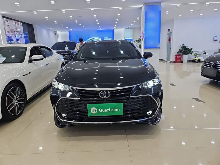 Фото 3 - Toyota Avalon