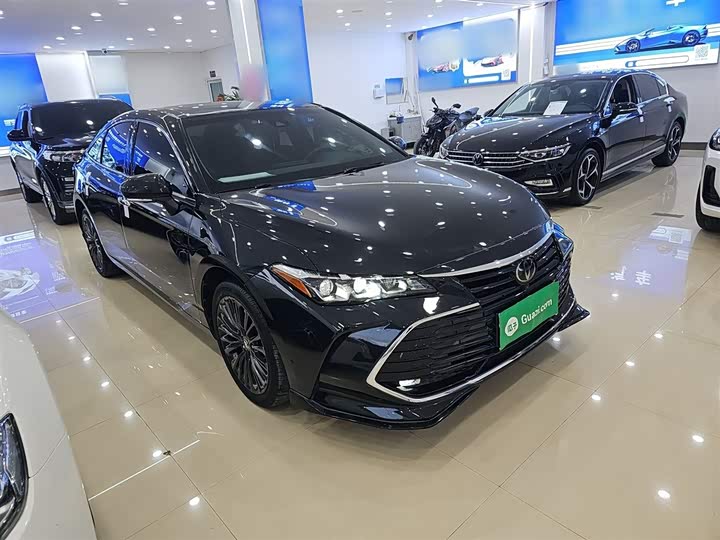 Фото 4 - Toyota Avalon