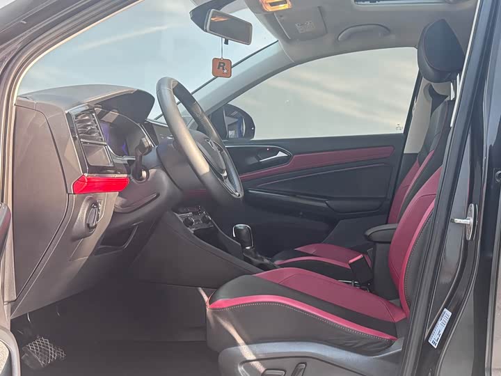 Фото 10 - Jetta VS5