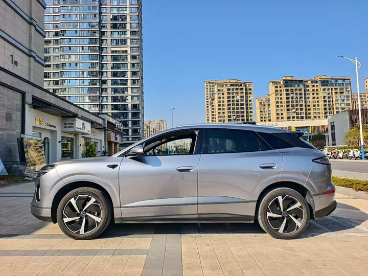 Фото 3 - BYD Sea Lion 06 Hybrid/EV