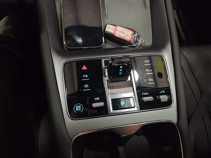 Фото 14 - BYD Sea Lion 07 EV