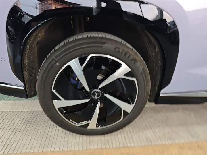 Фото 26 - BYD Sea Lion 07 EV