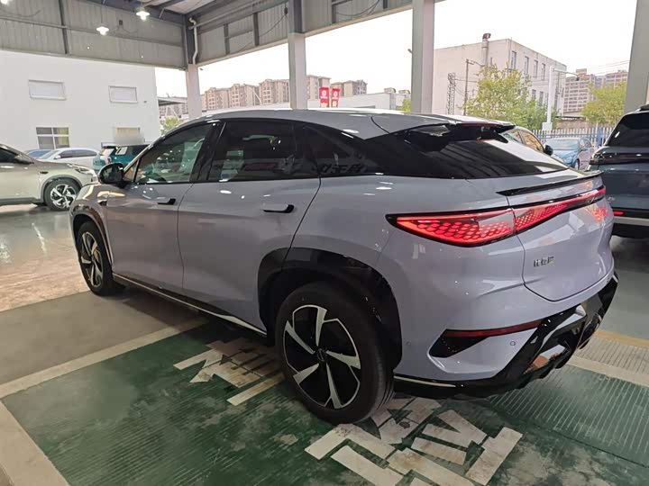 Фото 5 - BYD Sea Lion 07 EV