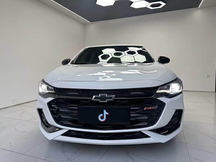 Фото 2 - Chevrolet Monza