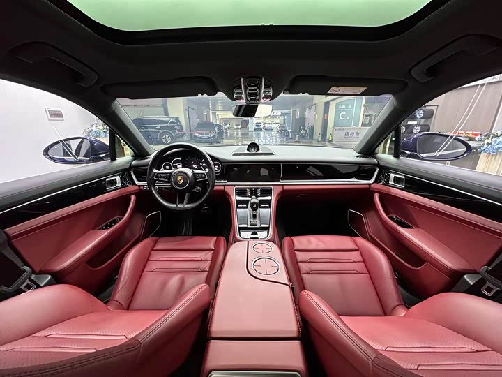 Фото 13 - Porsche Panamera