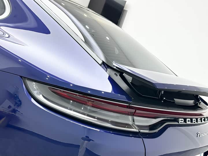 Фото 19 - Porsche Panamera