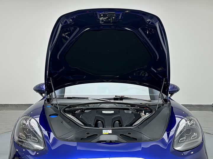 Фото 24 - Porsche Panamera