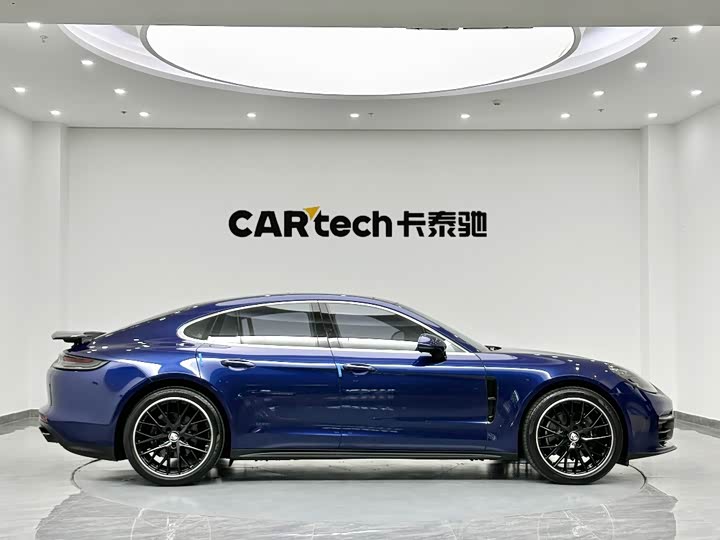 Фото 4 - Porsche Panamera