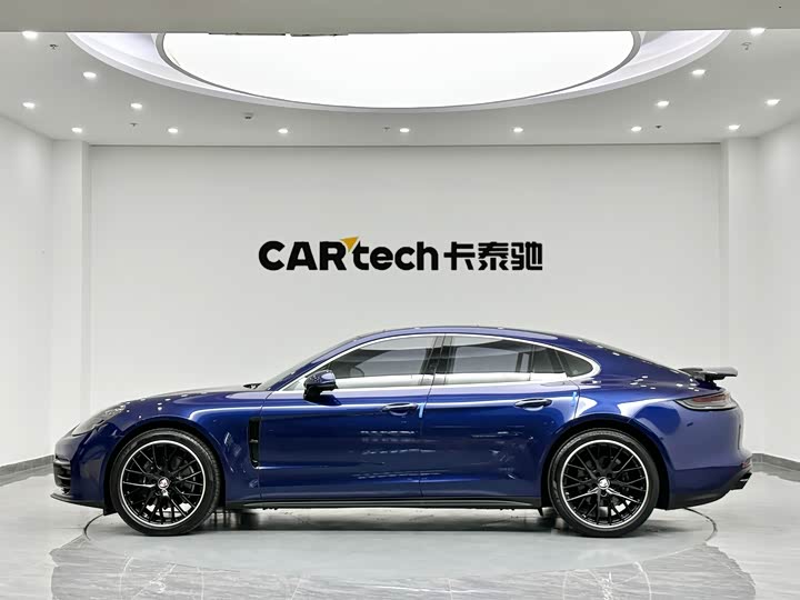 Фото 5 - Porsche Panamera